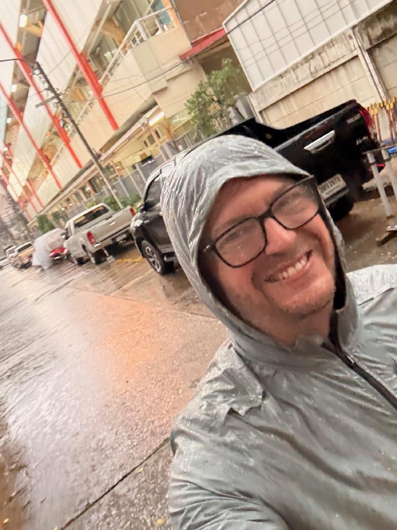 Came out of a massage into an incredible thunderstorm. It turned out after 10 years of good service my packable rain coat was just a packable coat. It soaked through instantly.